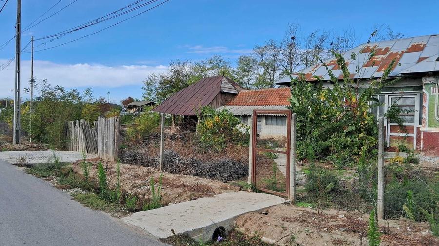 Casă cu 4 camere în Fierbinții de Jos