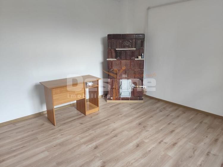 Casă individuală cu 2 camere cu Teren 250 Mp în Central