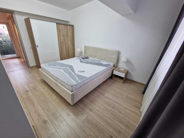 Casă cu 4 camere cu Teren 160 Mp în Central