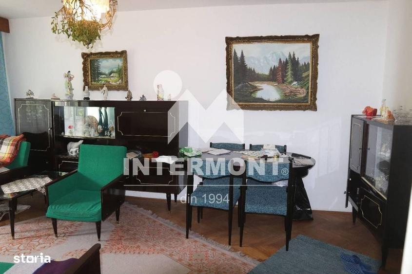 Apartament cu 3 camere decomandat în Malul Spitalului