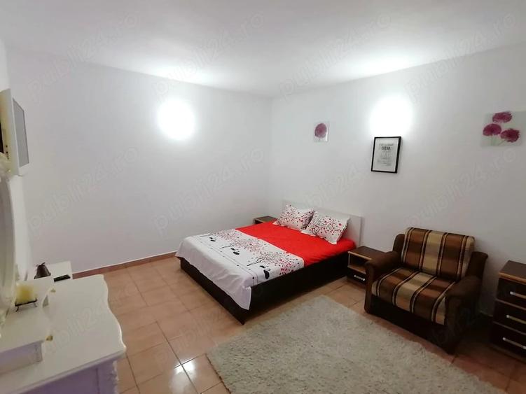 Casă cu Teren 100 Mp în Corbu
