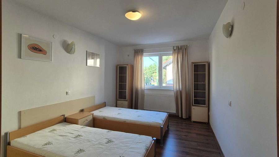 Casă cu 4 camere cu Teren 352 Mp în Central