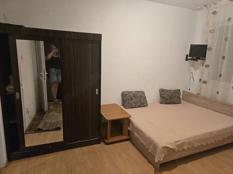 Garsonieră decomandată în Central