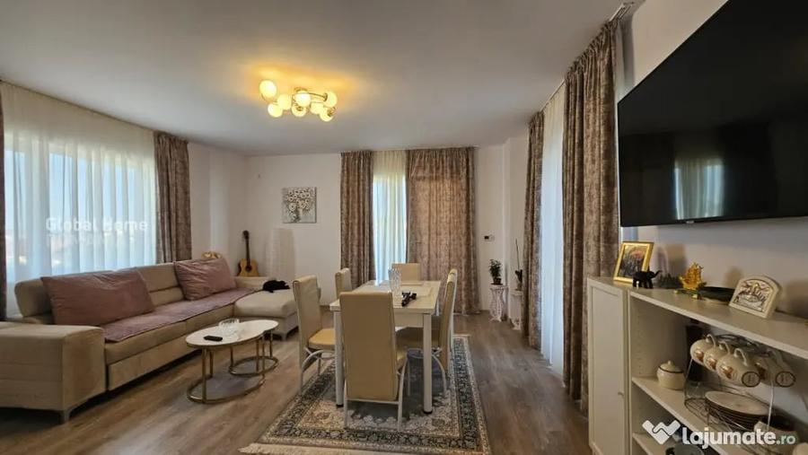 Apartament cu 3 camere decomandat în Central