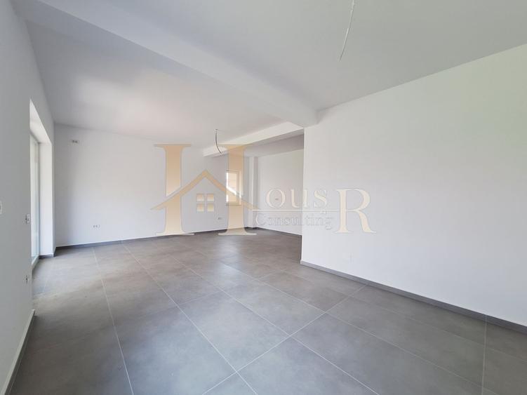 Duplex cu 5 camere cu Canalizare în Moșnița Nouă
