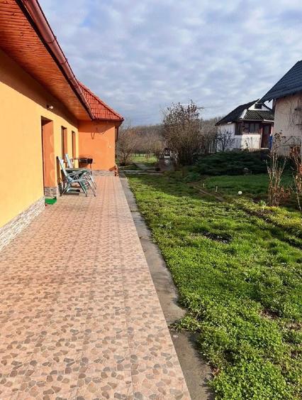 Casă cu 2 camere cu Teren 280 Mp în Central