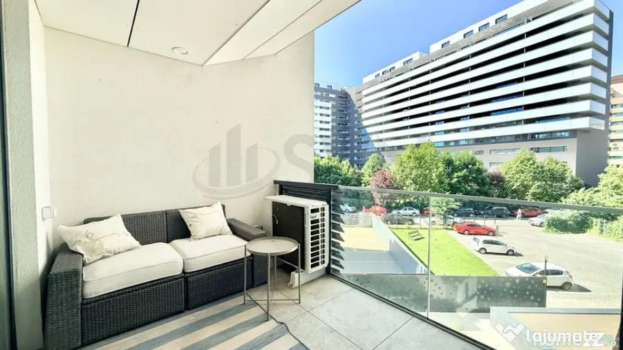 Apartament cu 3 camere decomandat în Aviației