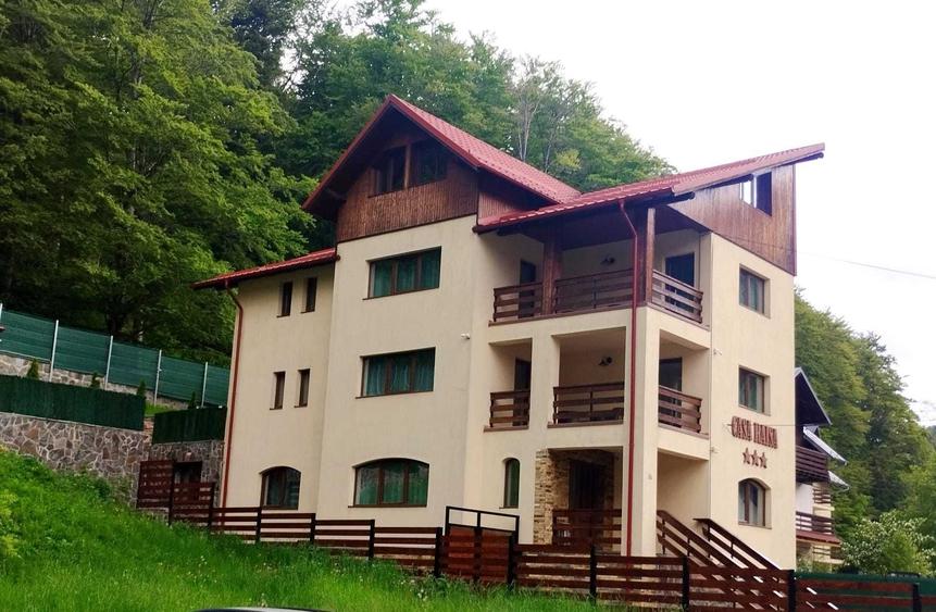 Casă cu 4 camere în Valea Cerbului