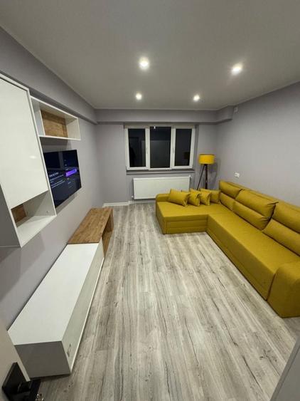 Apartament cu 2 camere decomandat în Energiei