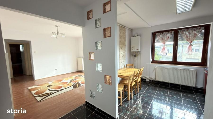 Apartament cu 2 camere semidecomandat în Central