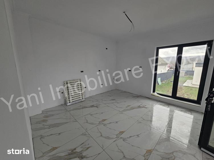 Casă cu 4 camere cu Teren 1000 Mp în Băiculești