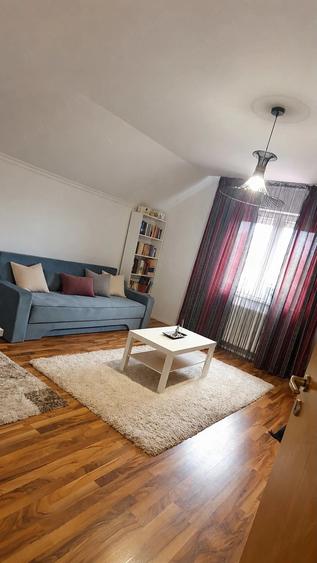 Casă cu Teren 943 Mp în Bărăbanț