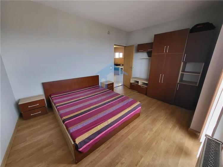 Apartament cu 3 camere decomandat în Zorilor