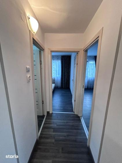 Apartament cu 3 camere în Traian