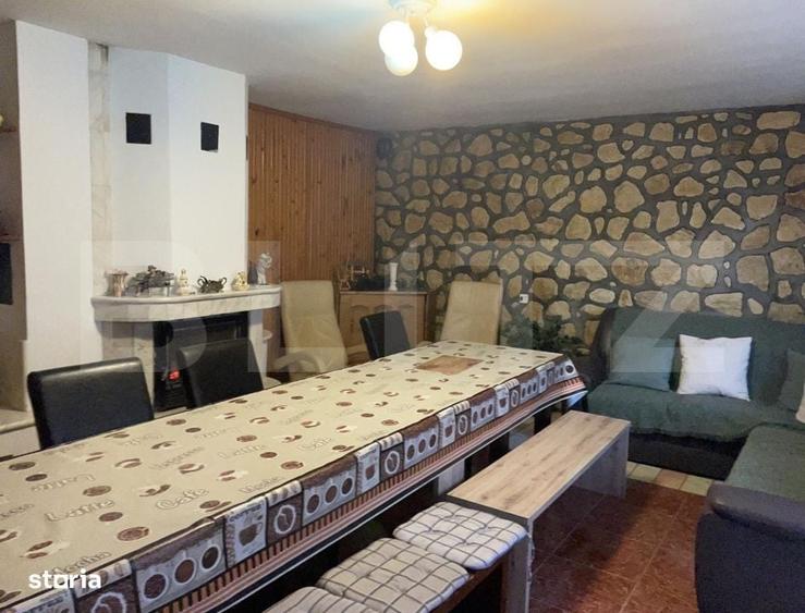 Spațiu comercial, de 450 mp, în Costești