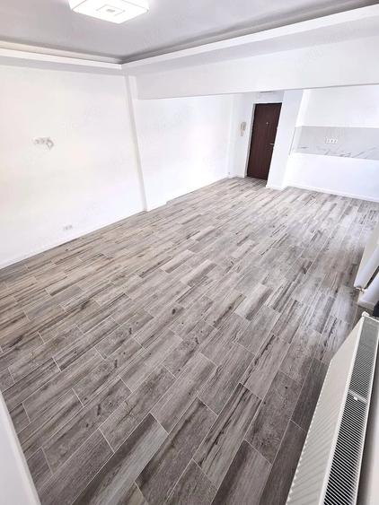 Apartament cu 3 camere semidecomandat în Ultracentral
