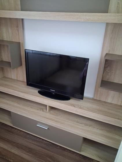Apartament cu 2 camere semidecomandat, mobilat în Decebal