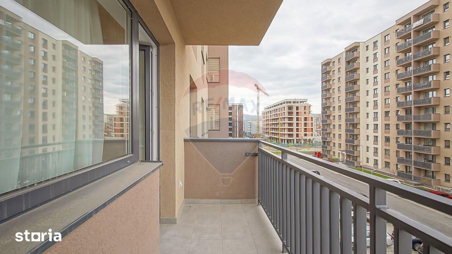 Apartament cu 3 camere în Tractorul