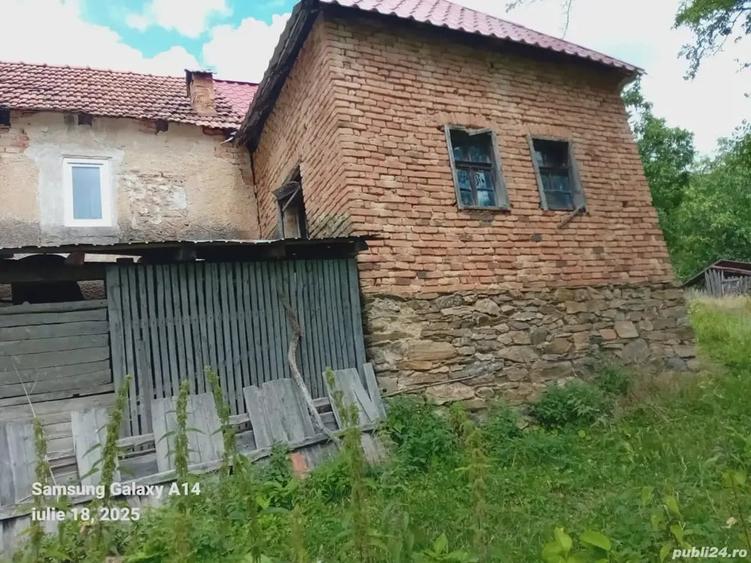 Teren de 50 mp, în Central