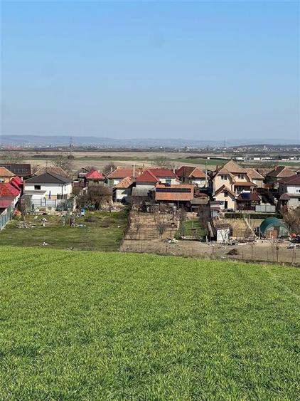 Teren extravilan de 5375 mp, în Cheriu