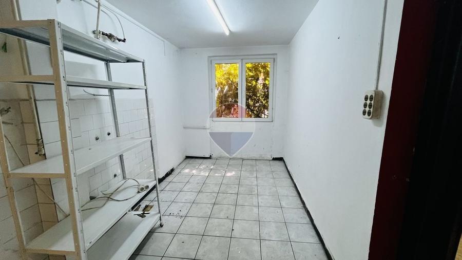 Spațiu comercial, de 61.439998626709 mp, în Dacia