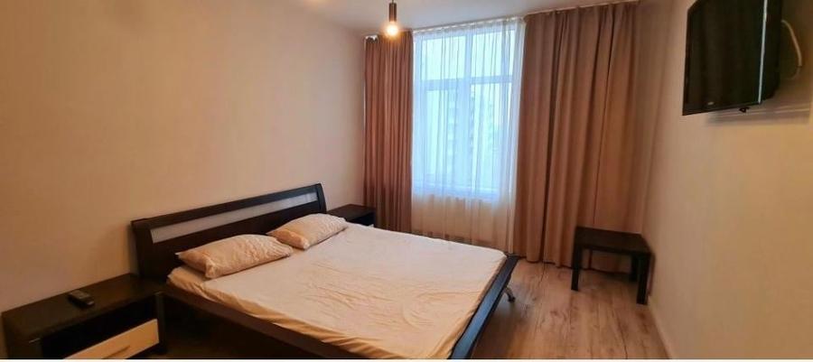 Apartament cu 2 camere decomandat, mobilat în Faleza Nord