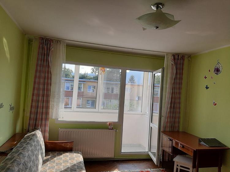Apartament cu 2 camere semidecomandat în Astra