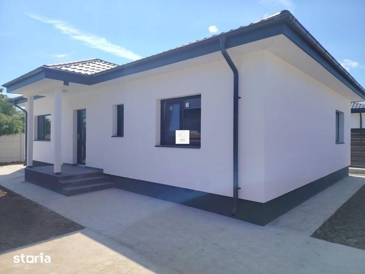 Casă cu 4 camere cu Teren 304 Mp în Corbeanca