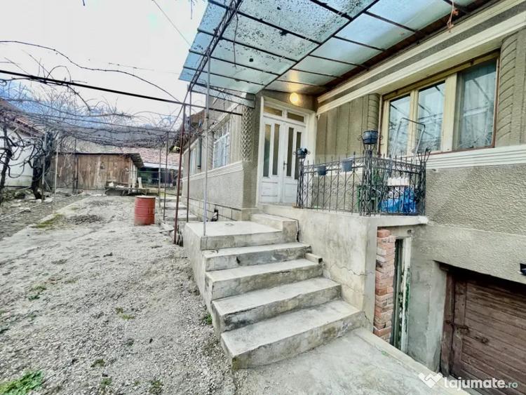 Casă cu 2 camere cu Teren 793 Mp în Galda de Jos