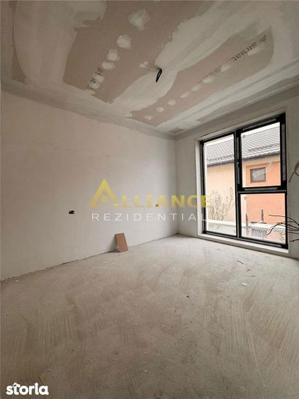 Casă cu 5 camere cu Teren 180 Mp în Central