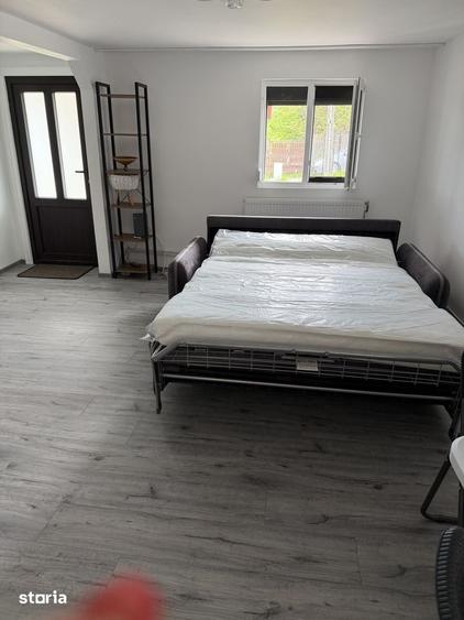 Casă cu 3 camere cu Teren 432 Mp în Predeal