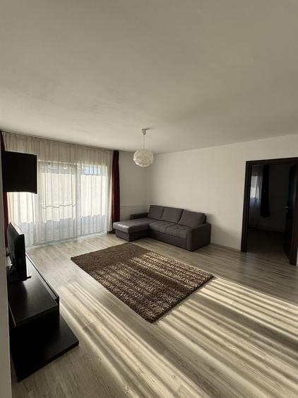 Apartament cu 2 camere semidecomandat în Florești