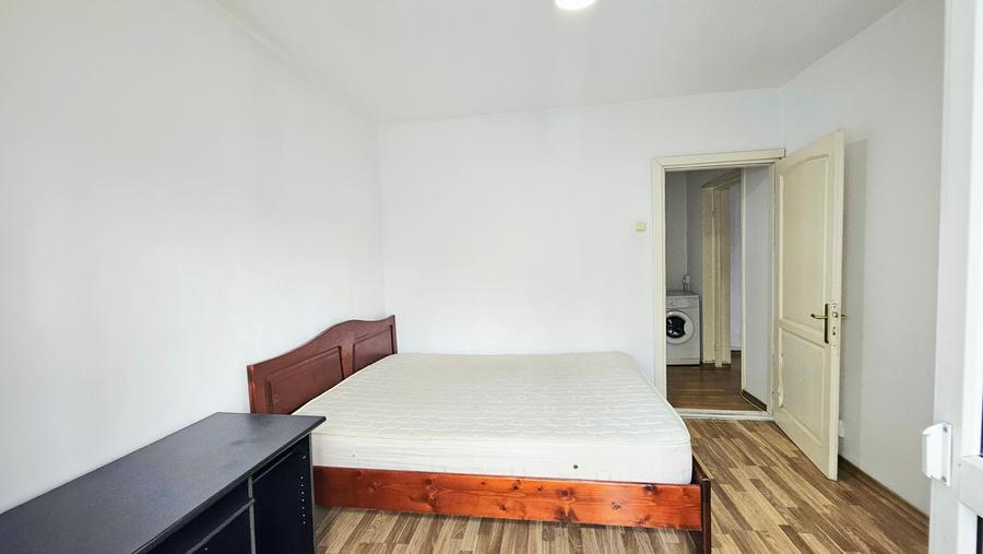 Apartament cu 2 camere semidecomandat în Berceni