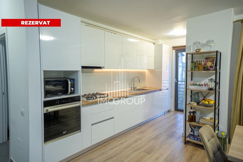 Apartament cu 2 camere semidecomandat, mobilat în Mărăști