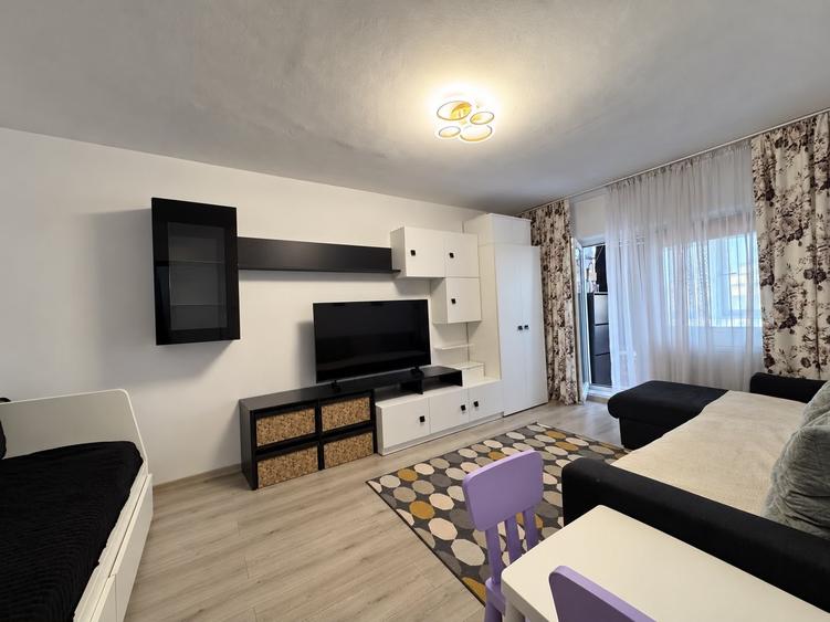 Apartament cu 2 camere decomandat, mobilat în Dacia