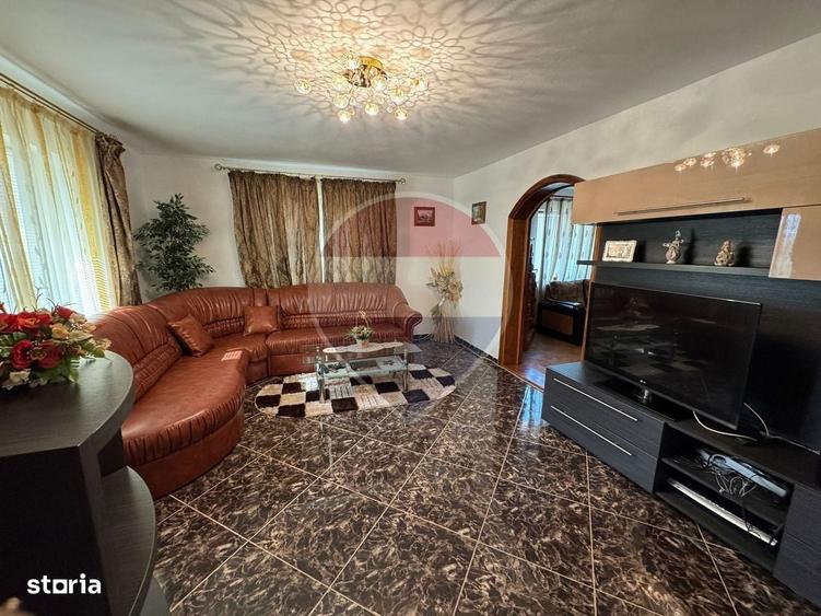 Casă cu 4 camere cu Teren 1526 Mp în Bolotești
