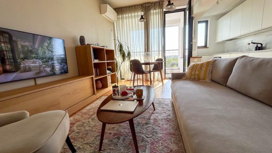 Apartament cu 2 camere decomandat, mobilat în Băneasa