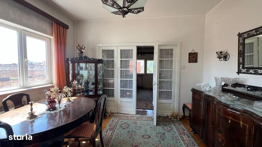 Apartament cu 3 camere, mobilat în Gara de Nord