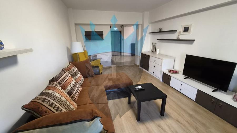 Apartament cu 2 camere decomandat, mobilat în P-ța Unirii