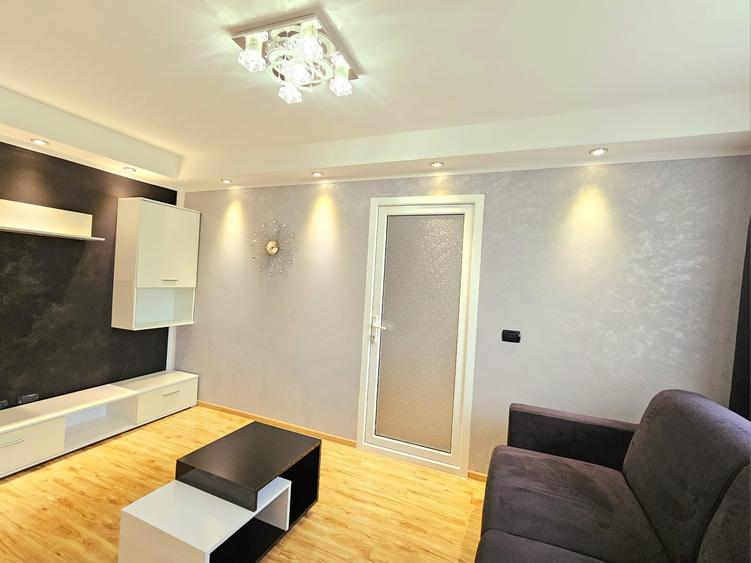 Apartament cu 2 camere semidecomandat în Micro 40
