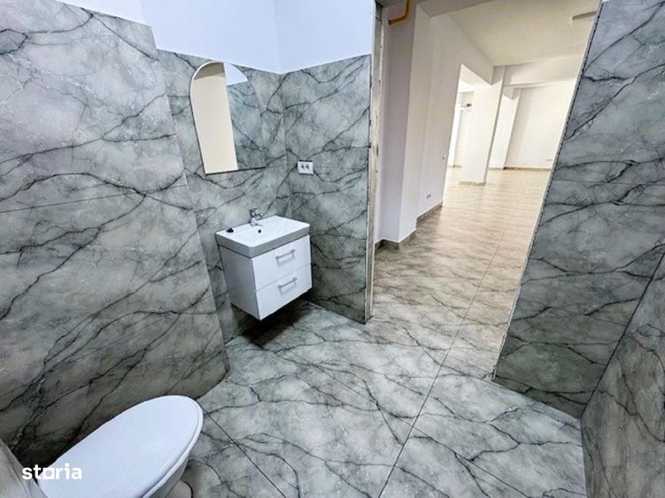 Spațiu comercial, de 180 mp, în Central