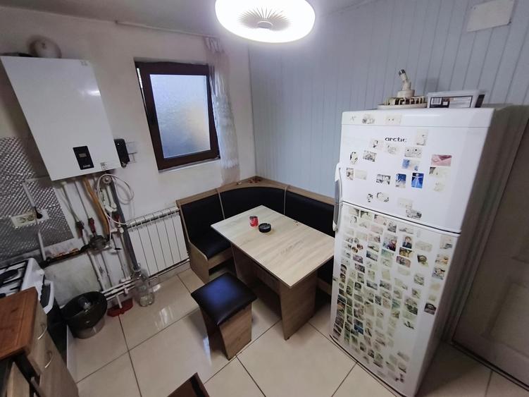 Casă cu 4 camere cu Teren 67 Mp în Central