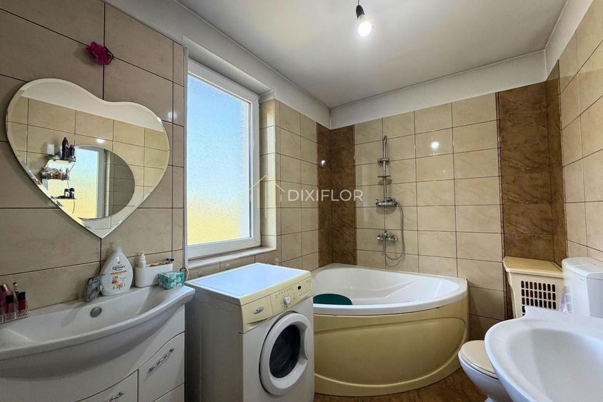 Casă individuală cu 5 camere cu Canalizare în Unirii