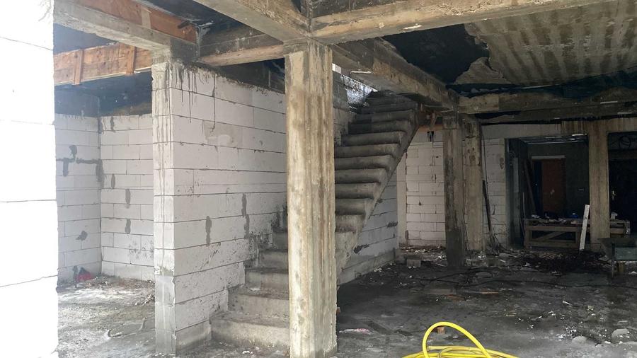 Casă cu 4 camere în Lumina