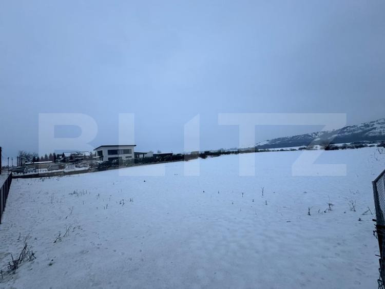 Teren Construcții intravilan de 6700 mp, în Periferie