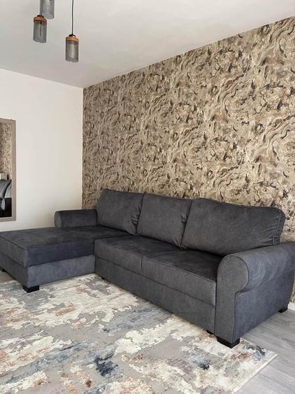 Apartament cu 2 camere decomandat, mobilat în Tractorul