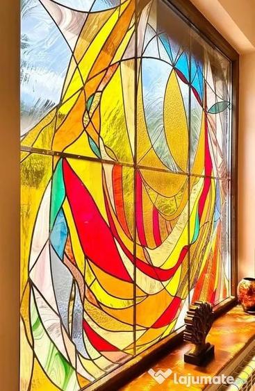 Casă cu 10 camere cu Teren 1700 Mp în Sud