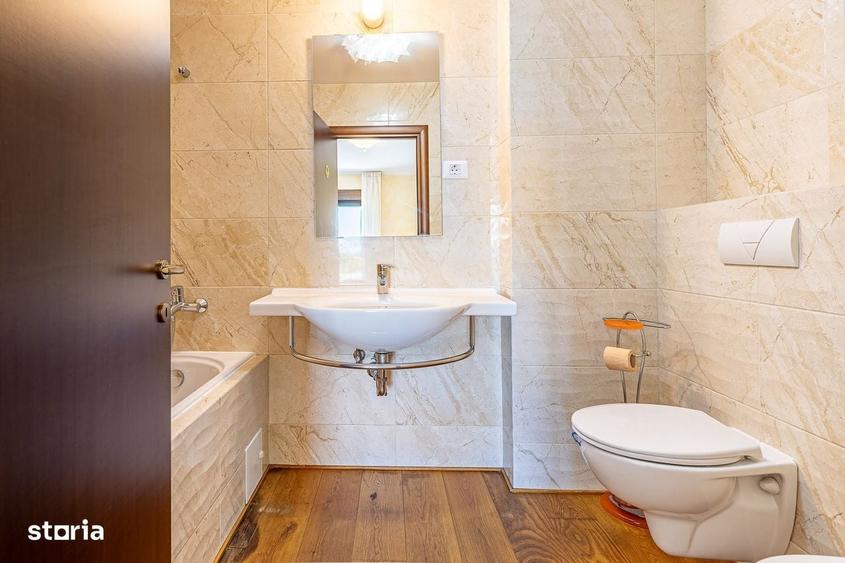 Apartament cu 3 camere decomandat în Băneasa