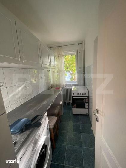 Apartament cu 3 camere decomandat în Sud