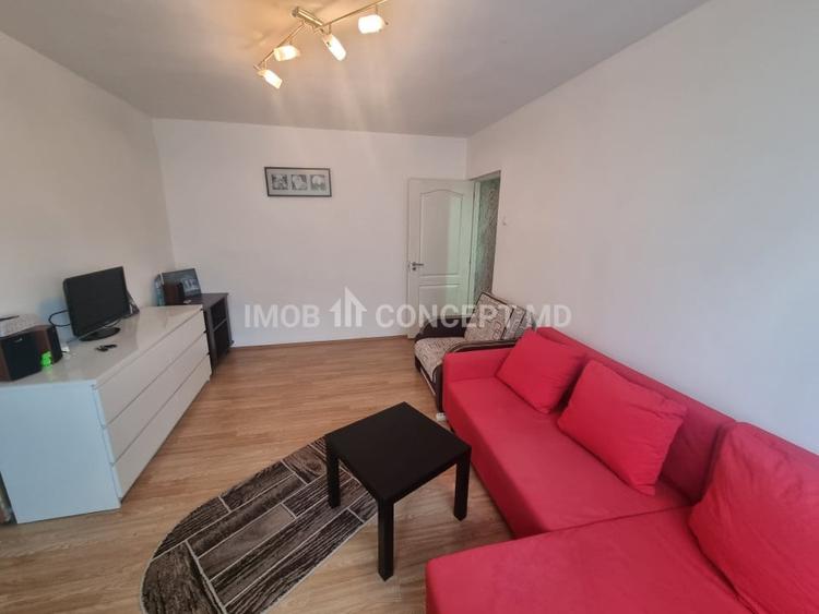 Apartament cu 2 camere semidecomandat în Mărășești